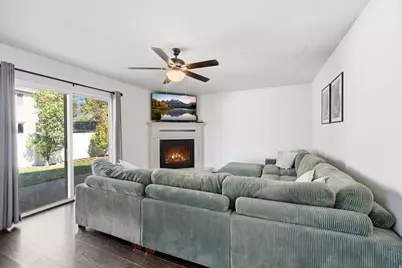 934 W Meadowlark Ln N, West Bountiful, UT 84087 - Photo 10