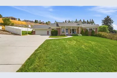 98 E 400 S, Providence, UT 84332 - Photo 2