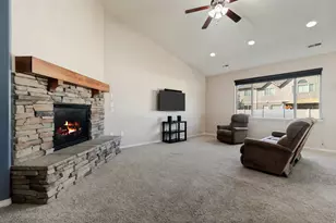 2048 W 400 S, Lehi, UT 84043 - Photo 12
