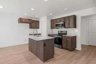 4005 S Woodland Ave W, Mapleton, UT 84664 - Photo 8
