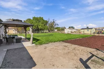 5390 W 20300 N, Plymouth, UT 84330 - Photo 36