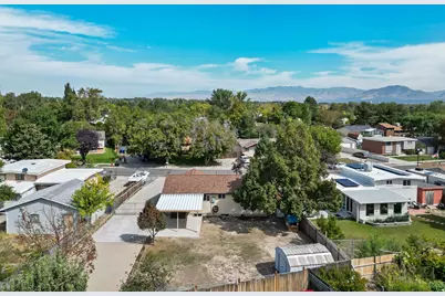 2111 W 7560 S, West Jordan, UT 84084 - Photo 36