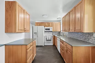 2111 W 7560 S, West Jordan, UT 84084 - Photo 12