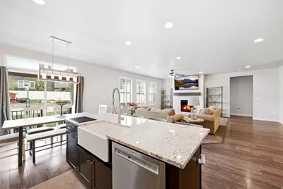 2249 S Parkwood Ln, Kaysville, UT 84037 - Photo 4