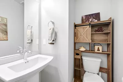2249 S Parkwood Ln, Kaysville, UT 84037 - Photo 12