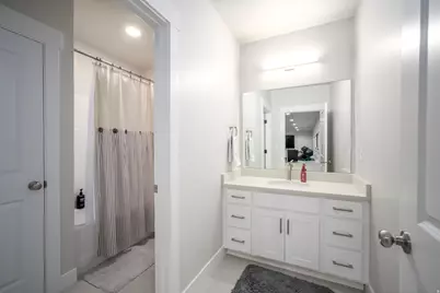 6947 W Granbury Dr, South Jordan, UT 84009 - Photo 28