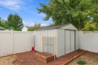 436 W 325 N, Clearfield, UT 84015 - Photo 34