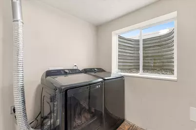 436 W 325 N, Clearfield, UT 84015 - Photo 30