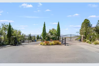 1144 N Twickenham Dr W #137, Salt Lake City, UT 84103 - Photo 14