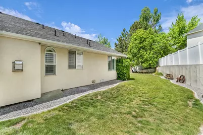 12083 S Joey Pl, Draper, UT 84020 - Photo 38