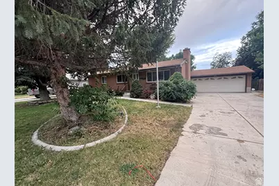 7112 S 2780 E, Cottonwood Heights, UT 84121 - Photo 2