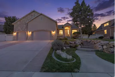 1252 Haylie Ln, Tooele, UT 84074 - Photo 2