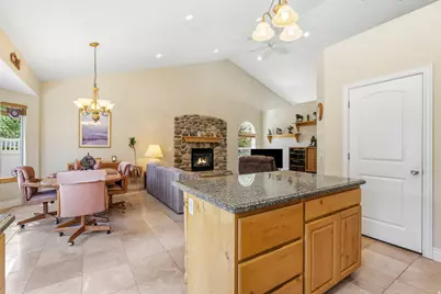 1252 Haylie Ln, Tooele, UT 84074 - Photo 14