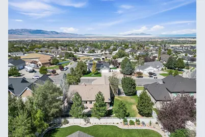 1252 Haylie Ln, Tooele, UT 84074 - Photo 38