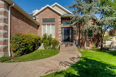 9594 N Aztec Dr, Cedar Hills, UT 84062 - Photo 2