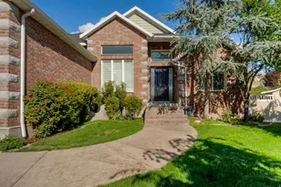 9594 N Aztec Dr, Cedar Hills, UT 84062 - Photo 2