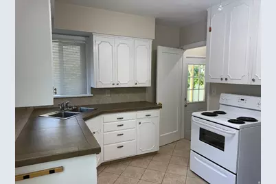 258 E 700 N, Logan, UT 84321 - Photo 6