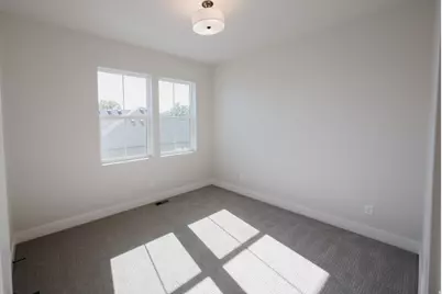 1440 W Pleasant View Dr #3, Kaysville, UT 84037 - Photo 12