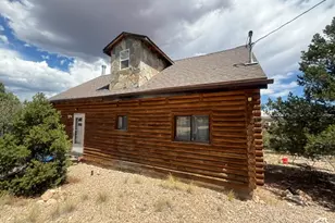 2106 S Remington Rd, Fruitland, UT 84027 - Photo 2