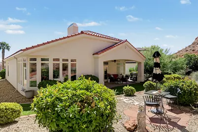 23 N Shadow Ridge Dr, Washington, UT 84780 - Photo 4