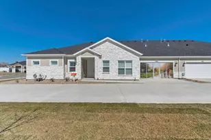 4887 W Bayard Ln S, West Jordan, UT 84081 - Photo 2