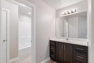 2673 S Eagle Dr E, Spanish Fork, UT 84660 - Photo 32