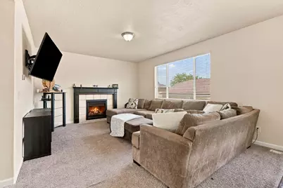 6668 N Pratt Pl E, Stansbury Park, UT 84074 - Photo 4