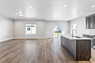 2675 S Eagle Dr E, Spanish Fork, UT 84660 - Photo 2