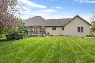 8994 S Forest Lake Circle, Cedar Hills, UT 84062 - Photo 4