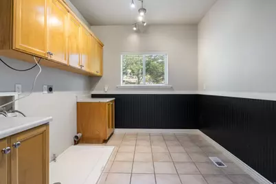 8994 S Forest Lake Cir, Cedar Hills, UT 84062 - Photo 34