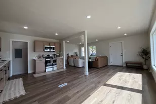 272 E 4800 S, Washington Terrace, UT 84405 - Photo 4