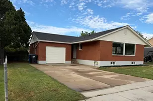 272 E 4800 S, Washington Terrace, UT 84405 - Photo 1