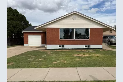 272 E 4800 S, Washington Terrace, UT 84405 - Photo 2