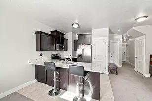 1638 N Venetian Way, Saratoga Springs, UT 84045 - Photo 6