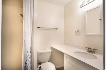 2129 W 2700 N, Farr West, UT 84404 - Photo 14