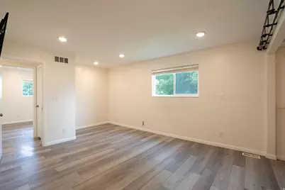 2129 W 2700 N, Farr West, UT 84404 - Photo 12