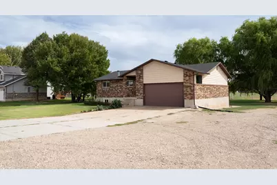 2129 W 2700 N, Farr West, UT 84404 - Photo 54