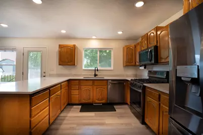 2129 W 2700 N, Farr West, UT 84404 - Photo 10