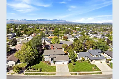 7262 S Towncrest Dr, Cottonwood Heights, UT 84121 - Photo 36