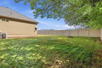 1018 N 2325 W, Layton, UT 84041 - Photo 28