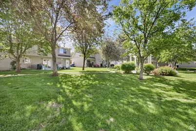 1427 S Blossom Ln, Ogden, UT 84404 - Photo 24