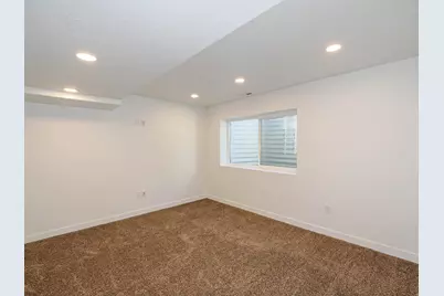 3083 S Red Pine Dr W, Saratoga Springs, UT 84045 - Photo 30