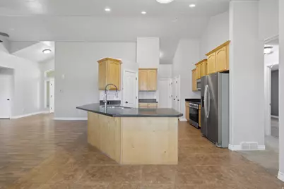8249 S Maple Fork Dr, West Jordan, UT 84088 - Photo 12