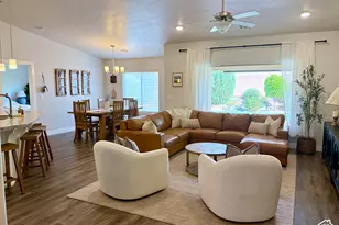 3911 S Sugar Plum Way, Washington, UT 84780 - Photo 2