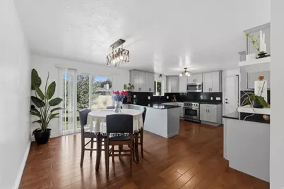 231 E 650 S, Kaysville, UT 84037 - Photo 4
