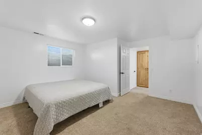 231 E 650 S, Kaysville, UT 84037 - Photo 24