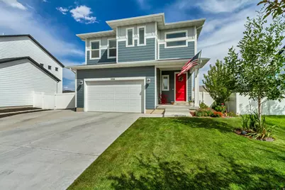 5044 N Folkstone Dr, Eagle Mountain, UT 84005 - Photo 2