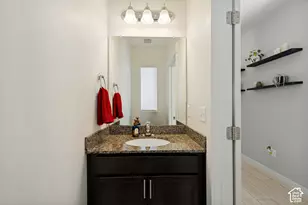 5044 N Folkstone Dr, Eagle Mountain, UT 84005 - Photo 4