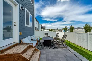 5044 N Folkstone Dr, Eagle Mountain, UT 84005 - Photo 40