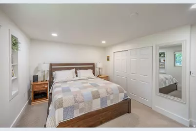 1987 S Claremont Dr E, Bountiful, UT 84010 - Photo 12